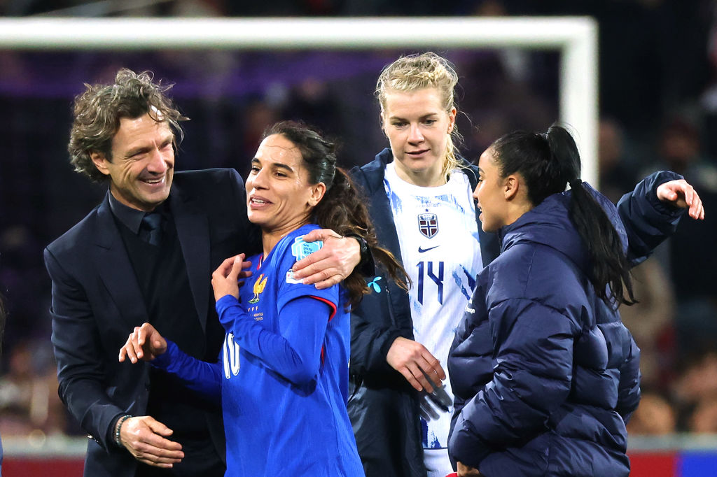 Laurent Bonadei : les Bleues sont tournées "vers l’avenir », sans Renard ni Le Sommer