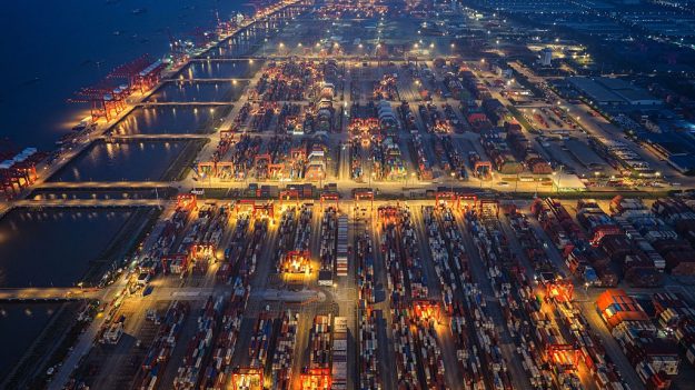 La trêve tarifaire entre les États-Unis et la Chine déclenche une ruée vers le fret et la diversification au-delà de la Chine