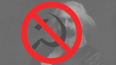 République tchèque : les députés approuvent l’interdiction de la propagande communiste