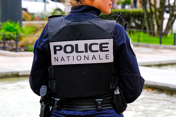 Nîmes : alcoolisé et roulant sans permis, il refuse d’obtempérer et traîne une policière sur plusieurs mètres