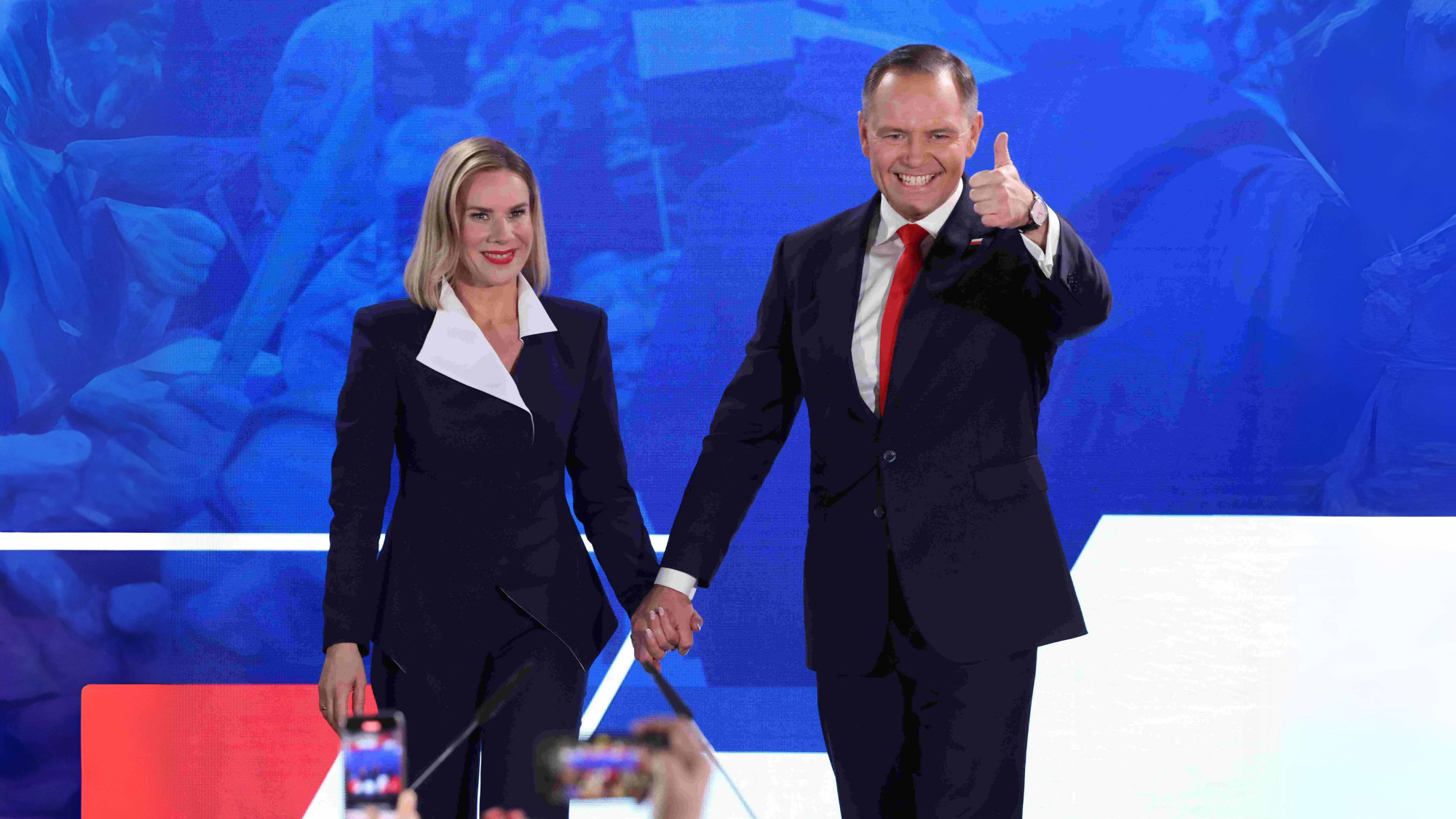 Élections présidentielles en Pologne : un historien conservateur remporte le second tour