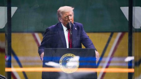 Donald Trump rend hommage à la bravoure des soldats lors d’un discours marquant le 250e anniversaire de l’armée américaine