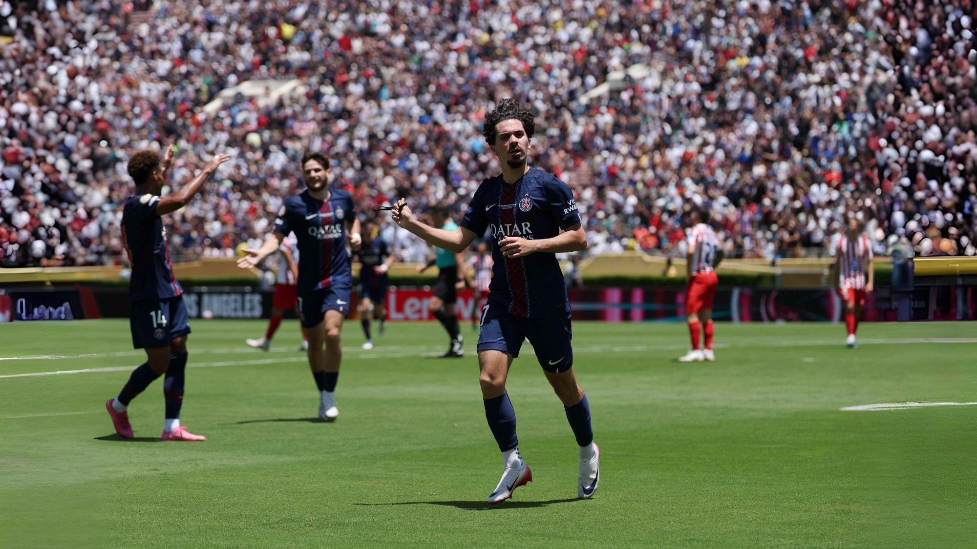 Mondial des clubs : le PSG champion d’Europe, écrase l'Atlético Madrid