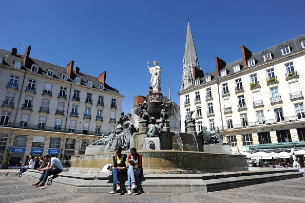 Nantes : après le retrait des statues place Royale, des figures hyperréalistes de Nantais bientôt installées dans la fontaine