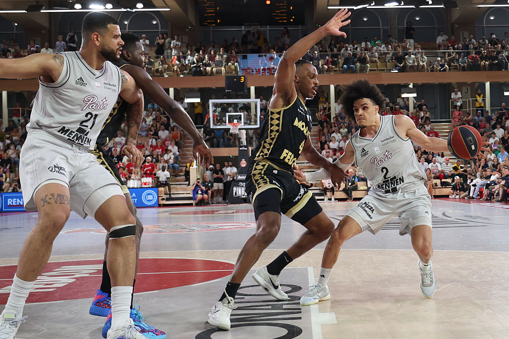 Monaco qui arrache sa première victoire en finale du championnat, « ne voulait pas que Paris célèbre » dans sa salle