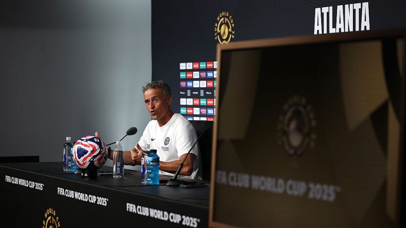 Le match Paris SG-Bayern Munich s'annonce "ouvert" et "divertissant" entre deux équipes "similaires" qui recherchent la "possession" du ballon, a prédit l'entraîneur parisien Luis Enrique au sujet du quart de finale du Mondial des clubs (18h00) à Atlanta. (Photo : Kevin C. Cox/Getty Images)