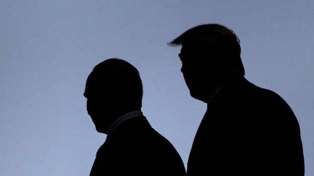 Donald Trump s’entretient avec Vladimir Poutine alors que les efforts en faveur de la paix s’intensifient