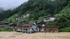 La Chine émet une alerte de crue majeure pour les régions nord et ouest, Rongjiang révèle le coût humain