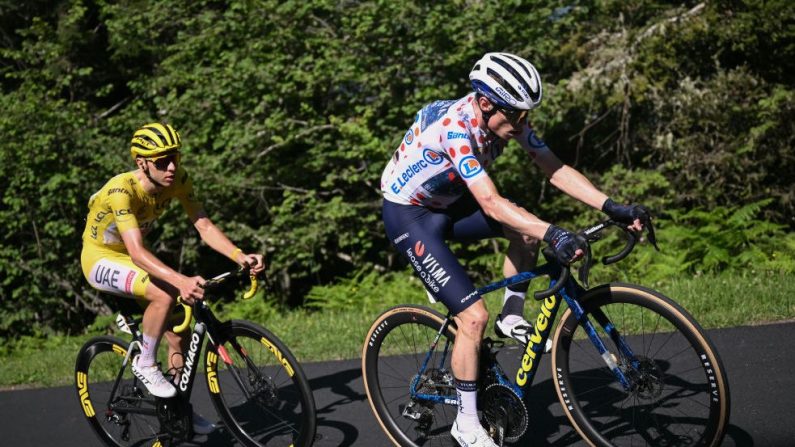 Le leader de la formation Visma-Lease a bike Jonas Vingegaard a assuré vendredi être "plus fort que jamais" et espérer être "meilleur qu'au Dauphiné" pour battre son rival Tadej Pogacar lors du Tour de France qui s'élance de Lille samedi. (Photo : MARCO BERTORELLO/AFP via Getty Images)